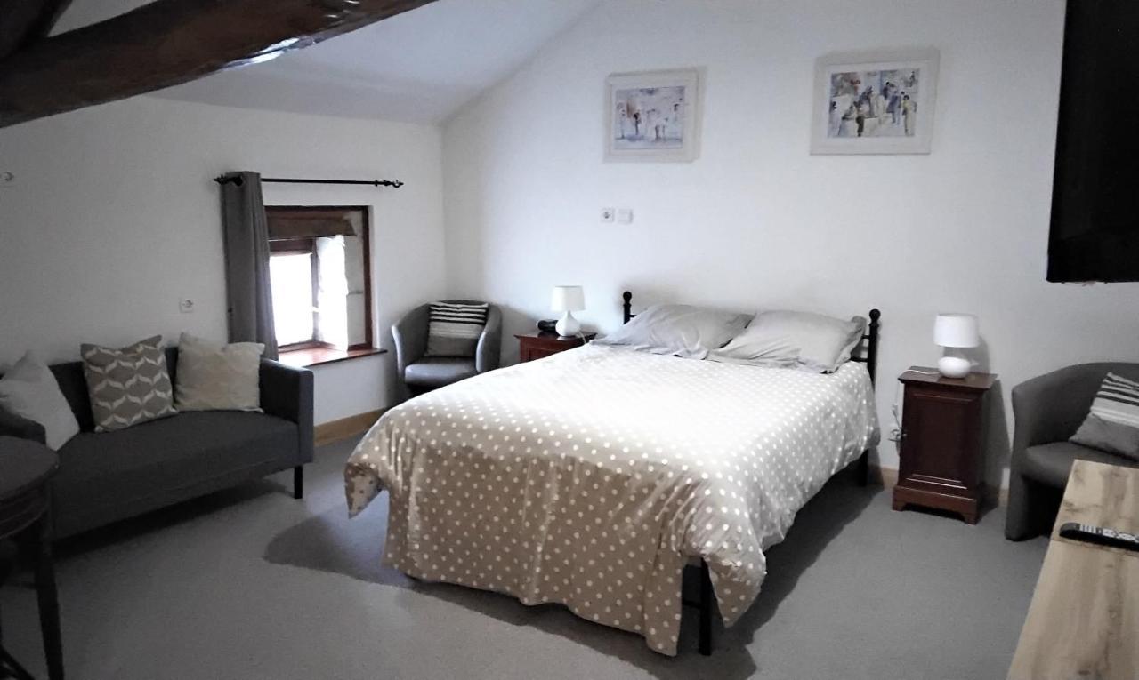 Le Vieux Logis Bed and Breakfast Montreuil-Bellay Buitenkant foto